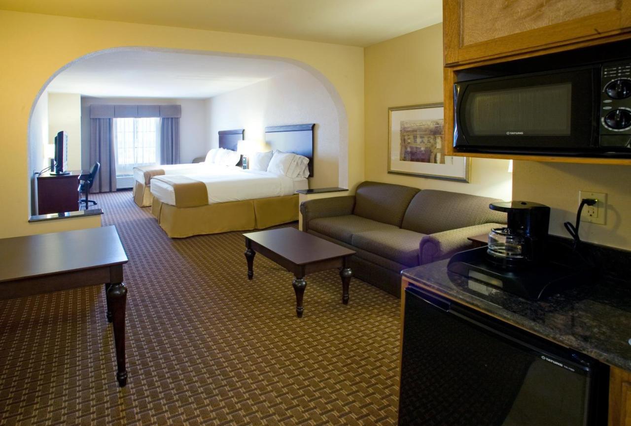 Holiday Inn Express Hotel And Suites Kingsville By Ihg Exteriér fotografie